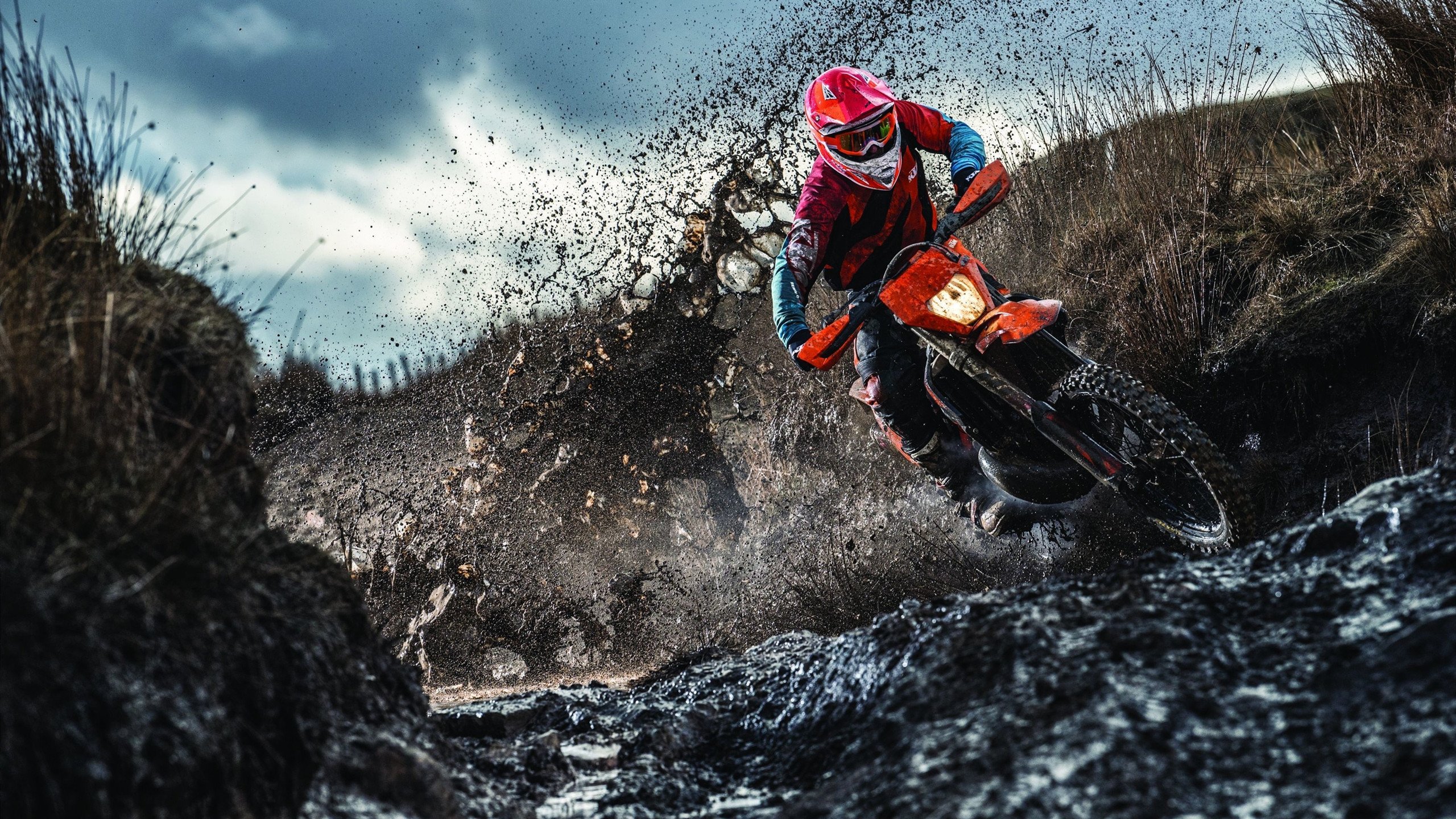 大型山地骑行穿越，挑战自然野性之美，骑山地车越野